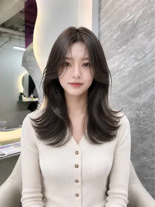 ミディアム カラー ヘアアレンジ 🖤kana韓国ヘア 艶髪カラー特化🖤のヘアスタイル