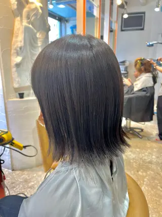 ミディアム カラー うしだ かおるのヘアスタイル