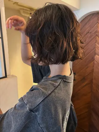 ミディアム パーマ 切りっぱなしボブ/ パーマ須藤優真のヘアスタイル