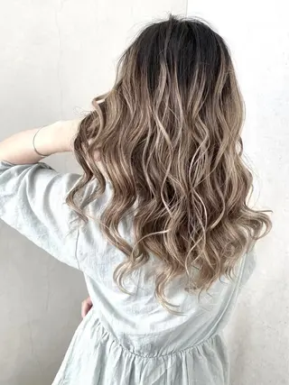 ロング カラー パーマ ヘアアレンジ 🤍透明感カラー🤍 Ryujiのヘアスタイル