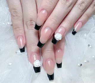 ネイル M🌷nail 長さだし専門店のネイルデザイン