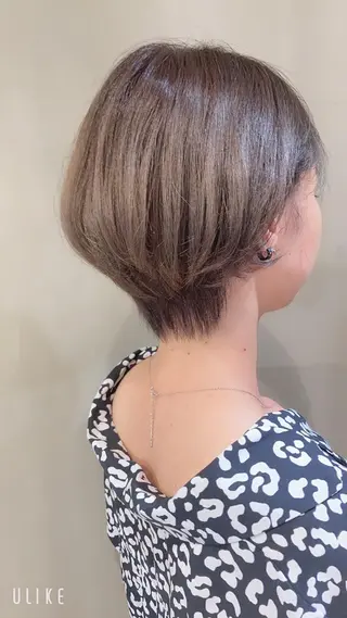 ショート 石木 美緒奈のヘアスタイル