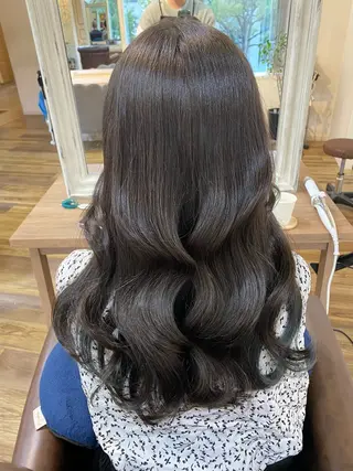 ロング カラー 服部 樹季のヘアスタイル