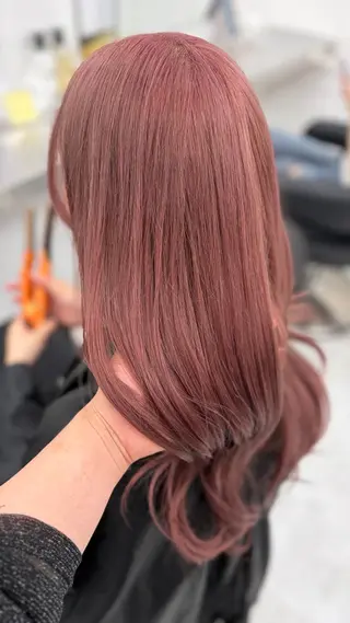ロング 艶髪ハイトーンカラー 渋谷🎀ririkaのヘアスタイル