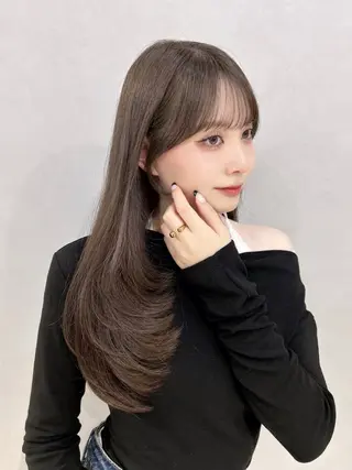 ロング まなり See.のヘアスタイル