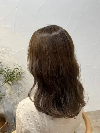 セミロング ブリーチなし透明感 カラー/チサト🌿のヘアスタイル