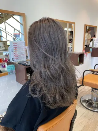 ロング カラー 🍋透け感カラー🍃 オリーブ🍐Kahoのヘアスタイル