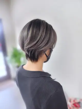 ショート カラー 金田 拓也のヘアスタイル