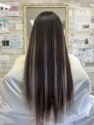 ロング Reflet RENAのヘアスタイル