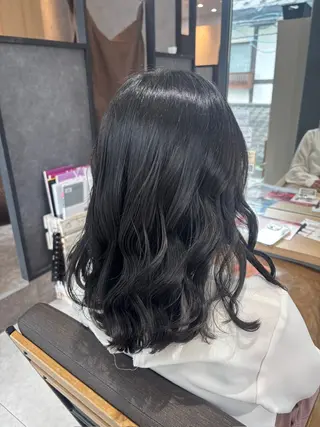カラー ‎友愛/𝑲𝑼𝑴 川越🪽‪⋆꙳のヘアスタイル