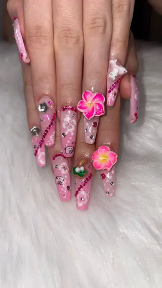 ネイル 🍓個性派ネイル🎶 /Komachi❤️のネイルデザイン