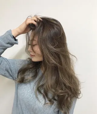 ロング カラー RHAIRSALON 西山梓のヘアスタイル