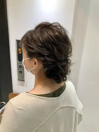 セミロング ヘアアレンジ 🌈外国風ハイライト こうたろうのヘアスタイル