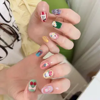 ネイル mano nella manoのネイルデザイン