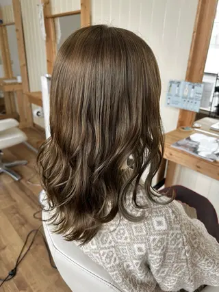セミロング カラー Agu hair 木間のヘアスタイル