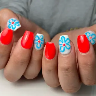 ネイル Legit nail salonのネイルデザイン