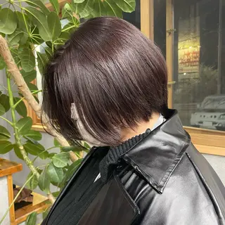 ショート カラー 岡田 真綾のヘアスタイル