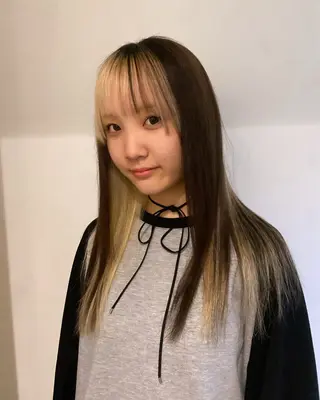 ロング カラー 冬桜🌸perm/ bleach💛のヘアスタイル