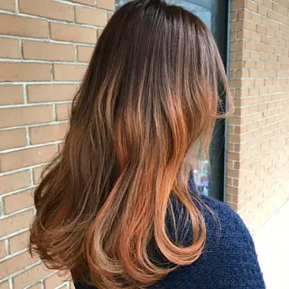 ミディアム カラー パーマ ヘアアレンジ メンズ キッズ ネイル マツエク・マツパ サロンドミルク 渋谷高比良のヘアスタイル