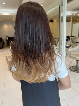 ロング カラー melca. Amiのヘアスタイル