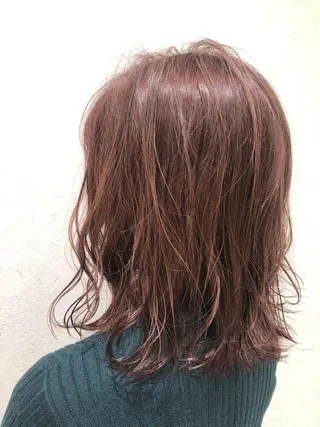 ミディアム カラー うる艶レイヤーカット hinakoのヘアスタイル