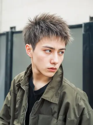メンズ ✨フェザーパーマ✨ スパイキー✨星野拓磨のヘアスタイル