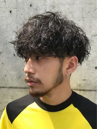 パーマ メンズ 中谷海里/フェザー パーマ/スパイキーのヘアスタイル