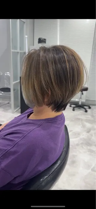 ショート カラー 轡田 くつわだのヘアスタイル