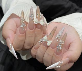 ネイル エリ🫧 nail池袋東口のネイルデザイン