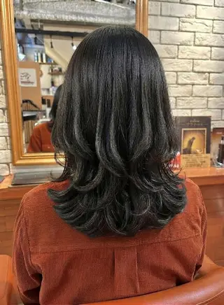ミディアム flencia 丸 和博|カットのヘアスタイル
