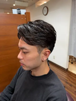 ショート メンズ 糸山 仁のヘアスタイル