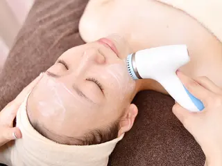 毛穴×肌質改善×痩身 LarimarSOLのエステ・リラクイメージ