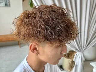 ショート センターパート 韓国ヘア・綾也のヘアスタイル