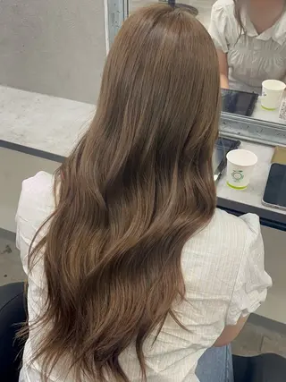 ロング Maia🦋 博多 透明感カラーのヘアスタイル