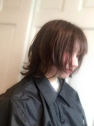 ミディアム カラー ホワイト&レイヤーカ ットエクステ長畠俊輔のヘアスタイル