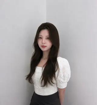 ロング カラー ブリーチなしWカラー ／レイヤー🎀マリノのヘアスタイル