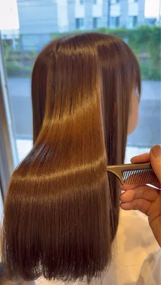セミロング ⭐️美髪矯正⭐️ 室岡仁哉のヘアスタイル