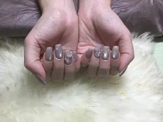 ネイル あいか✨新宿西口1分 パラジェルのネイルデザイン