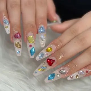 ネイル LAVISH nanamiのネイルデザイン