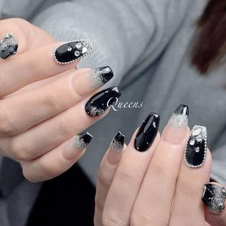 ネイル Queens テイのネイルデザイン
