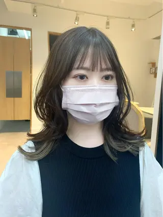 ミディアム カラー パーマ ヘアアレンジ メンズ キッズ ネイル マツエク・マツパ アイブロウ 似合せレイヤー/ 柔らか透明感カラーのヘアスタイル
