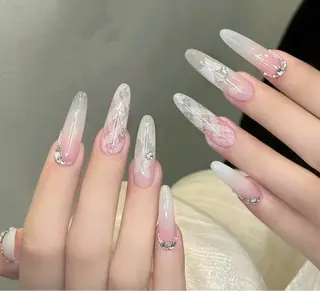 ネイル D-BEAUTY Nailsalonのネイルデザイン