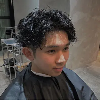 ショート パーマ メンズ 波巻きスパイラルパー マ/シャドウパーマ駿のヘアスタイル