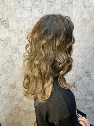 ロング カラー 長濱 俊のヘアスタイル