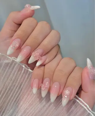 ネイル Lyna 池袋のネイルデザイン