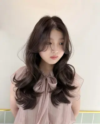 セミロング カラー 盛れる艶カラー× レイヤーカット/咲来のヘアスタイル