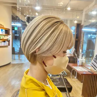 ショート カラー 女性目線でつくる ボブ縮毛矯正のヘアスタイル