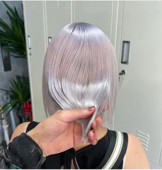 ミディアム ハイトーン特化🎀 LEONのヘアスタイル