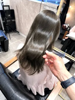 ミディアム quill クイル　ツボイタクマのヘアスタイル