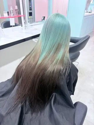 ロング カラー 個性派ウルフ ／ハッシュカットのヘアスタイル
